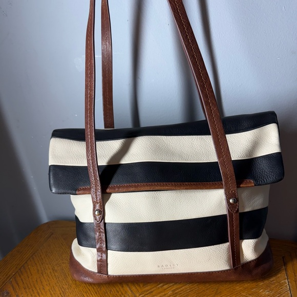 Radley London - Picture 2 of 7